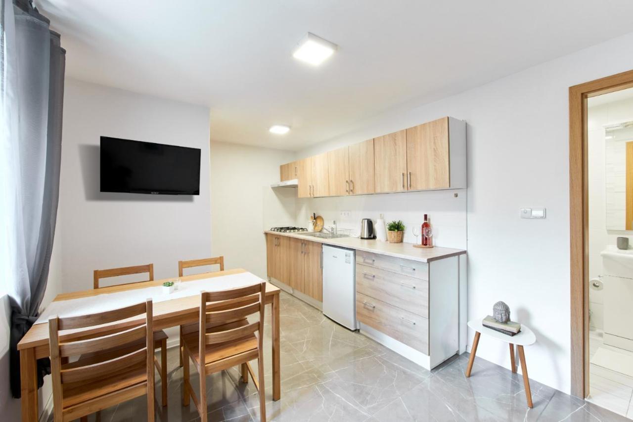 Kuca Nerezinka Apartment เนเรซีน ภายนอก รูปภาพ